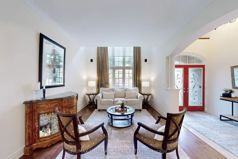 436 Paradelle Drive, ON L4E 4R9