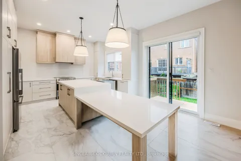 198 Prince Regent Street, ON L6C 0H3