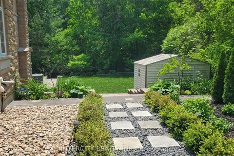 23 Halo Court, ON L6A 4L3