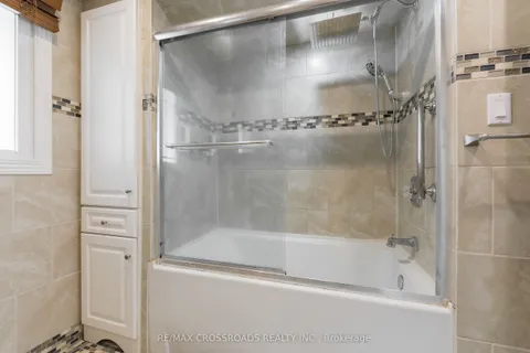 324 Tampa Drive, ON L4P 3A4