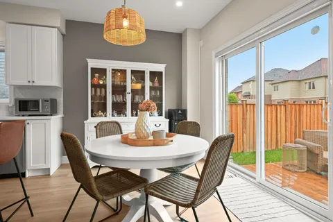 51 Peacock Trail, ON L9R 0T7