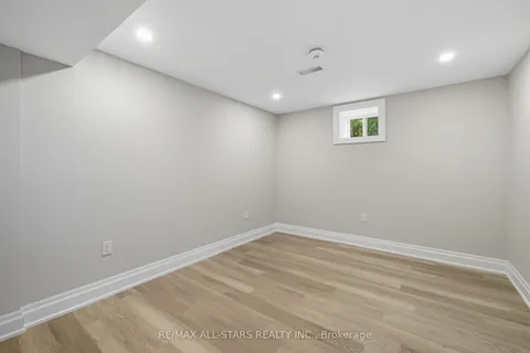 29 Patrick Drive, ON L4G 2A6