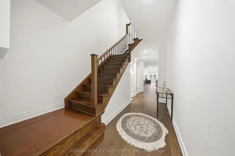 8 Bristlewood Crescent, ON L4J 0H4