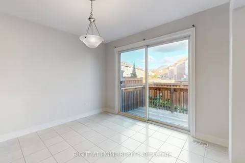 11 Robert Wilson Crescent, ON L4P 0G8