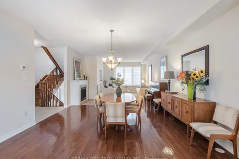 8900 Bathurst Street, ON L4J 8A7