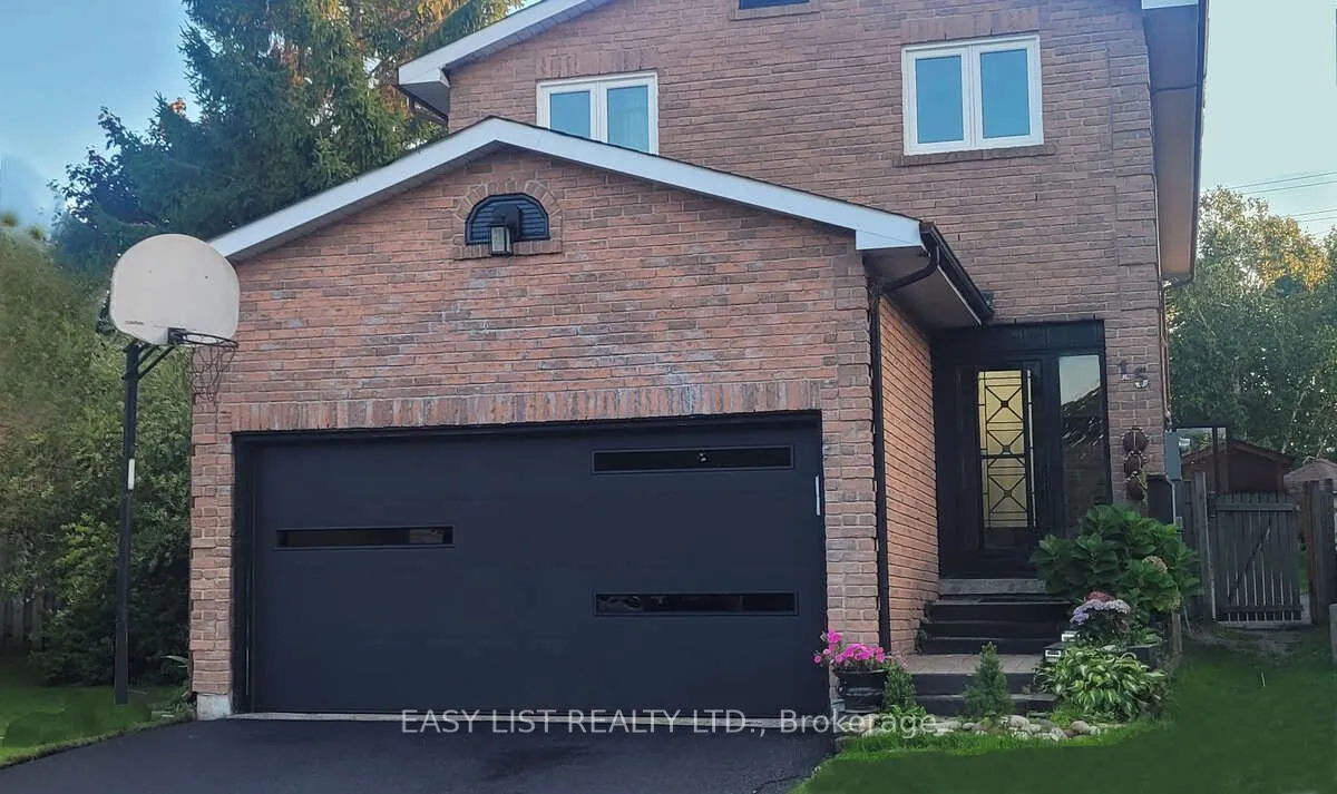 15 Miles Court, ON L4C 5P7