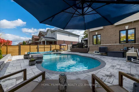 23 Knight Street, ON L9R 0B2