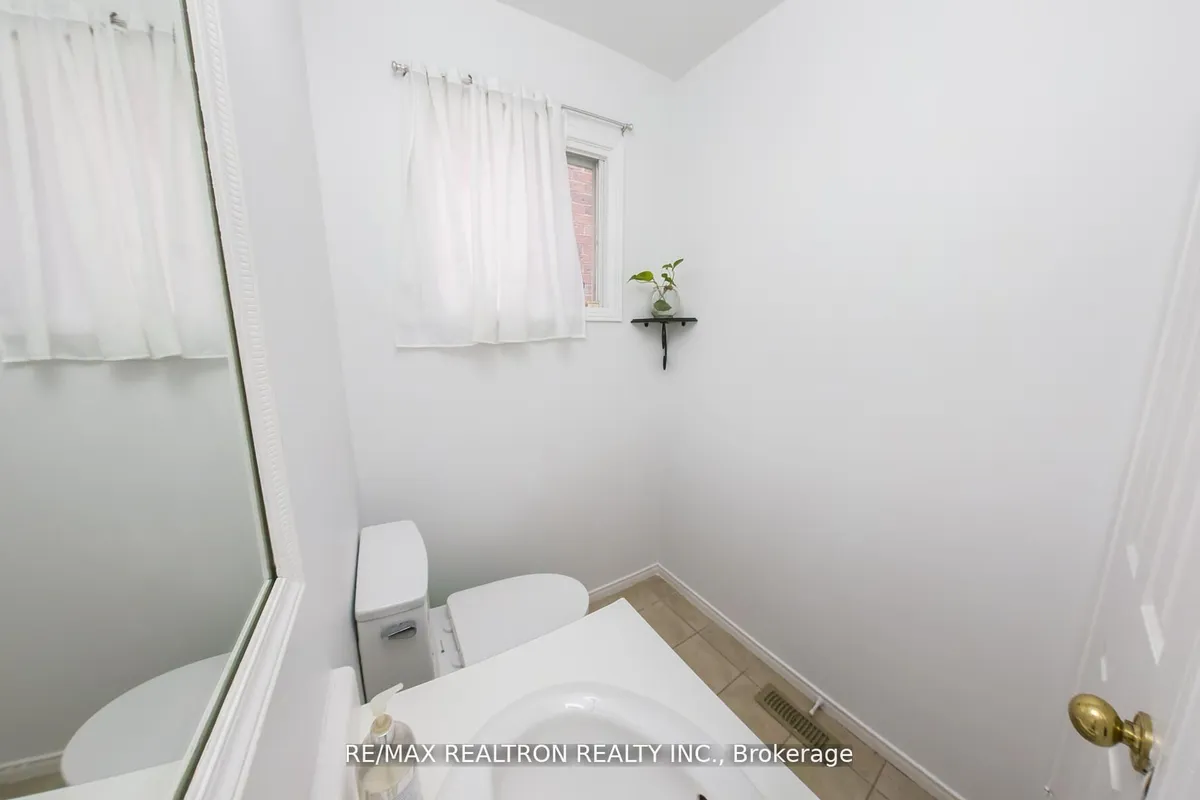 177 North Meadow Crescent, ON L4J 3C4