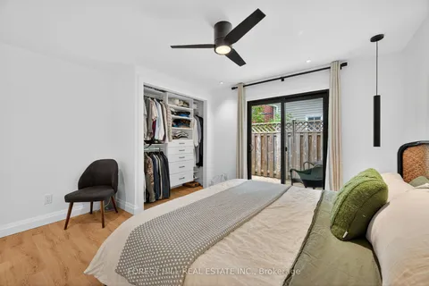 215 MAIN Street, ON L3Y 9B1