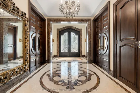 20 Bryson Drive, ON L4C 6E3