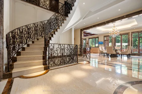 20 Bryson Drive, ON L4C 6E3