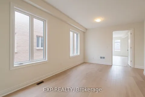 9 KENNETH APPLETON Avenue, ON L4B 0H9