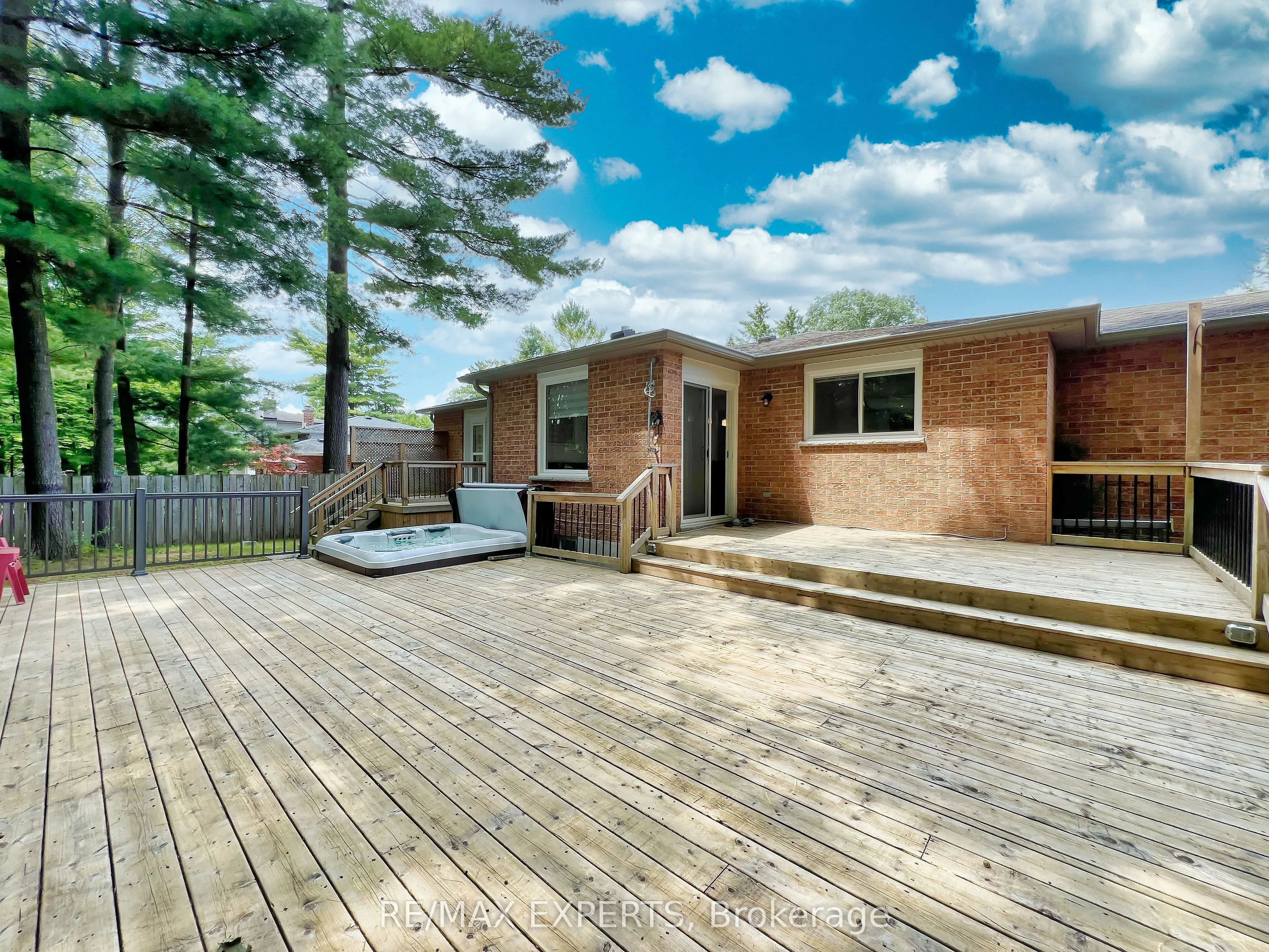 203 Park Avenue, ON L9N 1J7