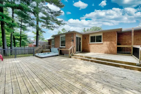 203 Park Avenue, ON L9N 1J7