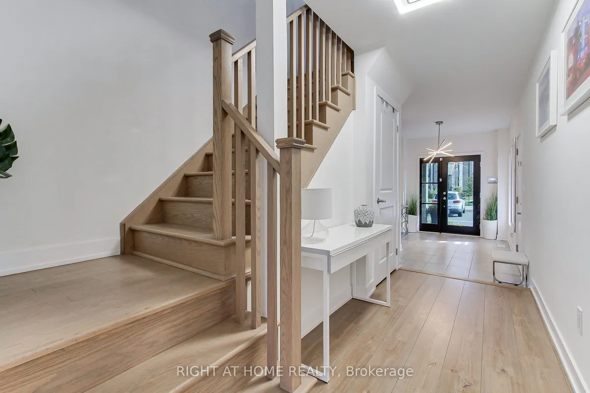 14 Pageant Avenue, ON L4H 4R3