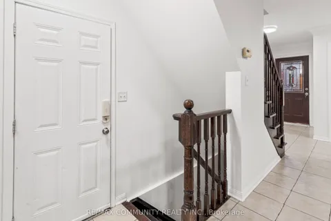 76 John W Taylor Avenue, ON L9R 0C9