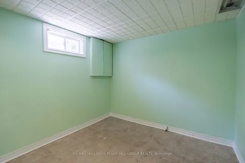 35 Ashburton Crescent, ON L0M 1B0