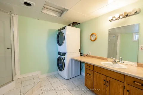 35 Ashburton Crescent, ON L0M 1B0