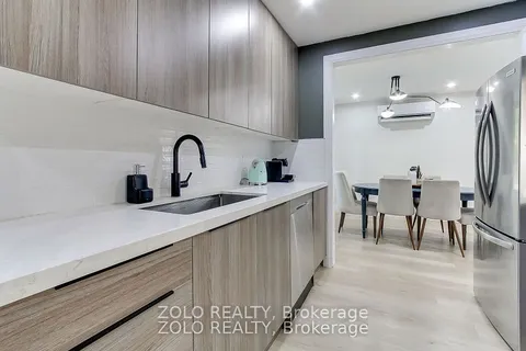 388 Terry Drive, ON L3Y 5E7