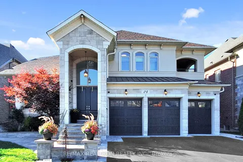 24 Hogan Court, ON L7B 0M1