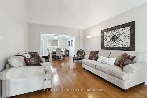 31 Bloomfield Trail, ON L4E 2J8