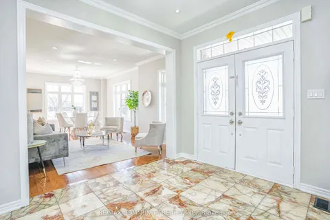 42 Reginald Lamb Crescent, ON L6B 0B5