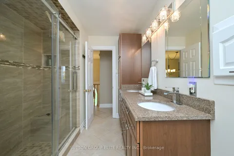 2129 Chantler Street, ON L9S 1B4