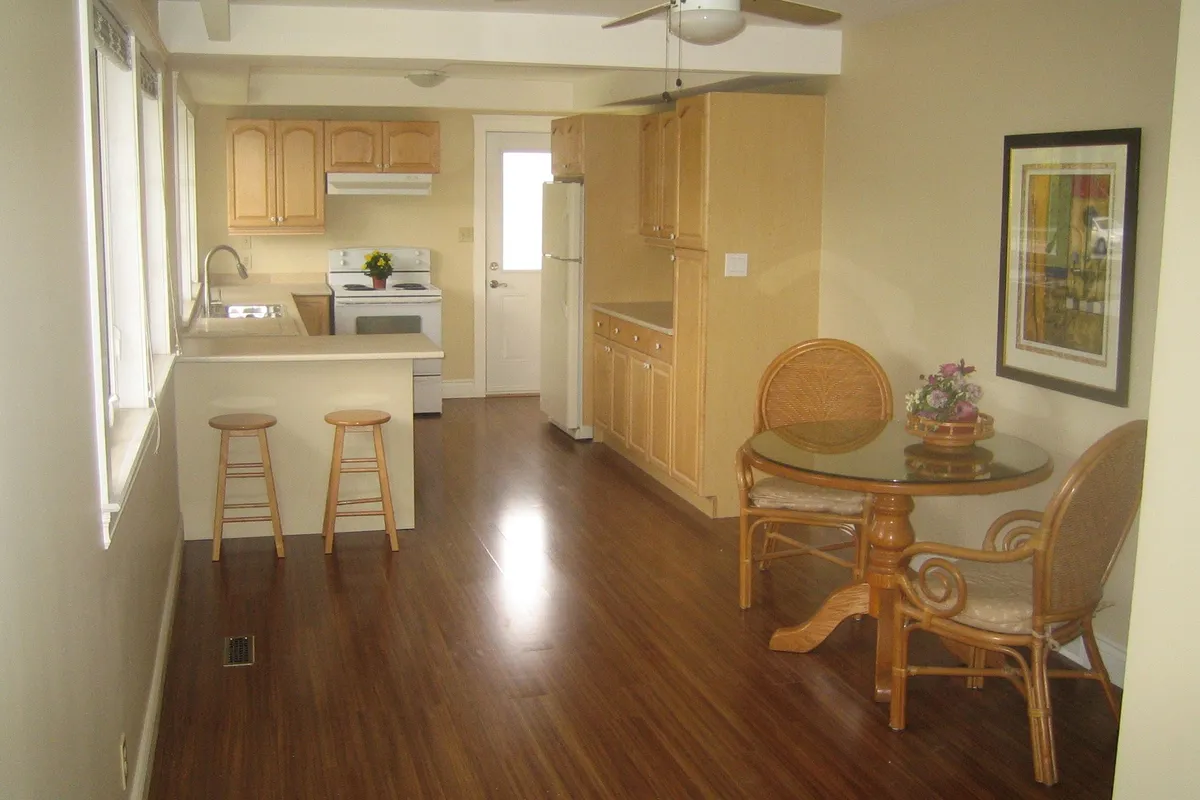 166 WELDRICK Road, ON L4C 3V1