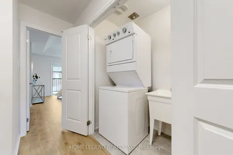 11 Sissons Way, ON L6B 1R2