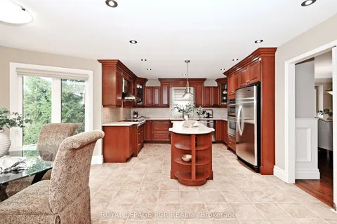 80 Cranberry Lane, ON L4G 5Z1