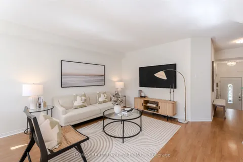 113 Mugford Road, ON L4G 7J5