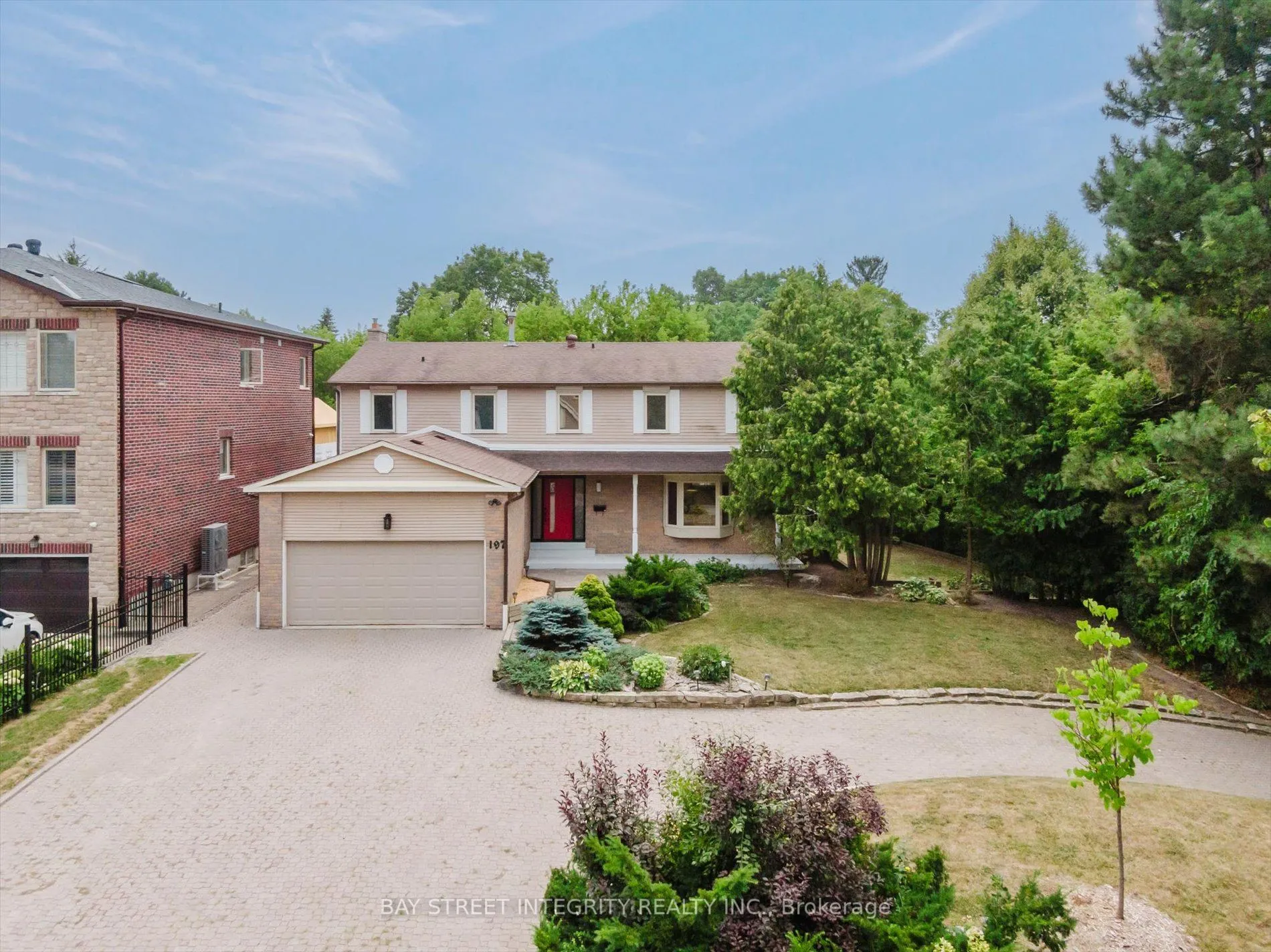 197 Garden Avenue, ON L4C 6L8