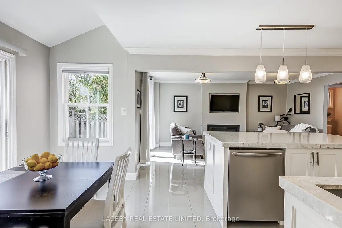 20 Marsh Street, ON L4C 7P5