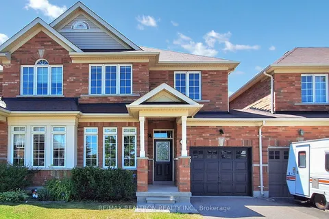 142 Laurendale Avenue, ON L4P 0C6