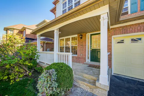 131 Winston Castle Drive, ON L6C 2G7