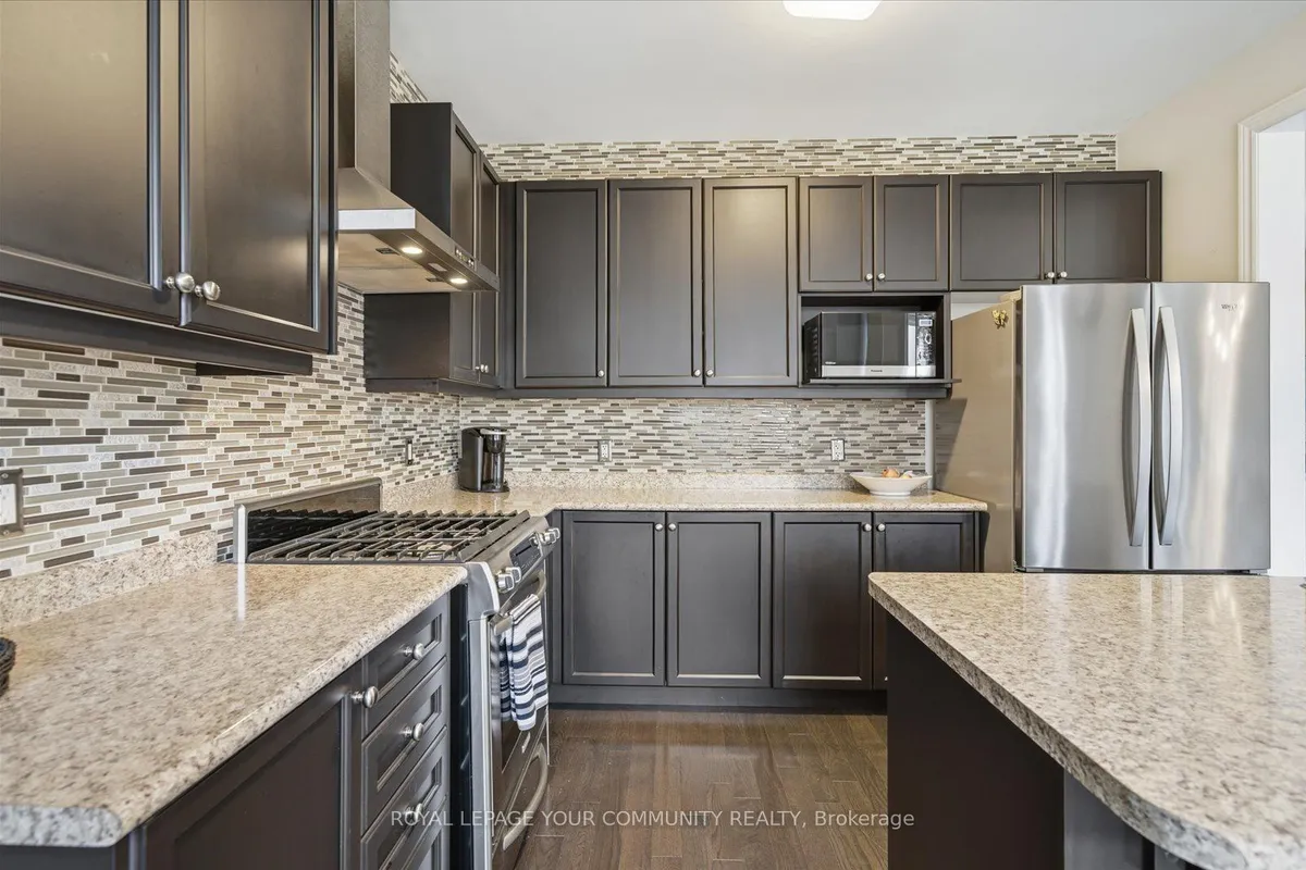 76 Mary Ellen Baker Crescent, ON L4J 0G4