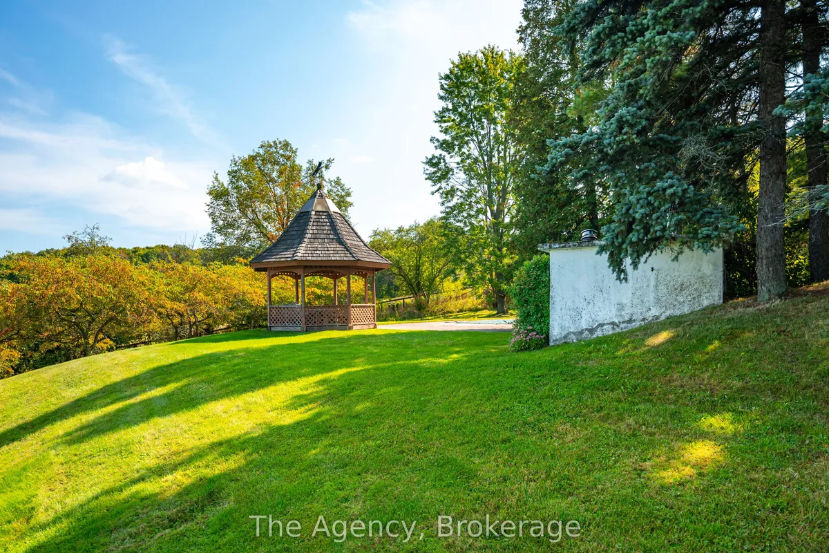 5150 17 Side Road, ON L0G 1T0