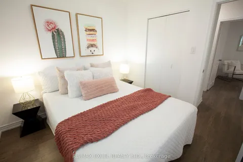 33 Alanadale Avenue, ON L3P 1S4