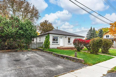 34/36 Centre Street, ON L0M 1B0