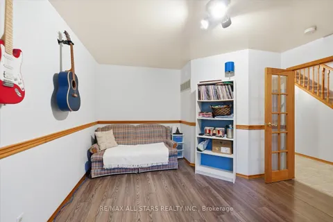 62 Evelyn Avenue, ON L4P 3C8