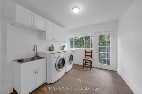 65 John Street, ON L7B 1J6