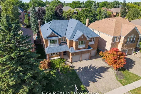 959 Lockwood Circle, ON L3X 1M1