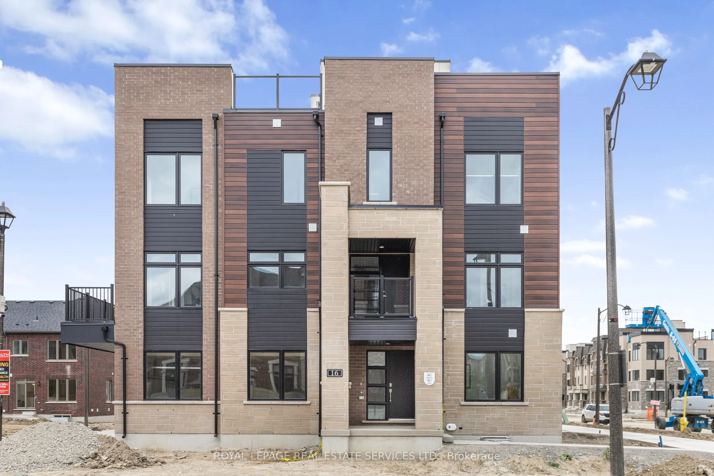 16 Jessica Antonella Street, ON L6C 3M6