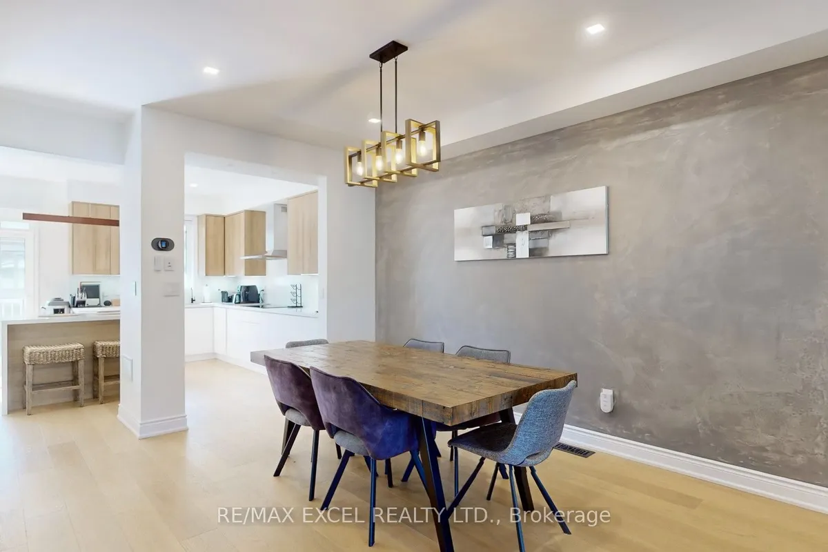 62 Mack Clement Lane, ON L4S 0G2