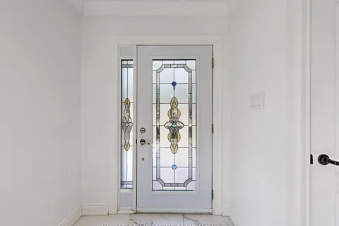 174 LANGSTAFF Road, ON L4C 6N4