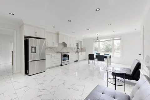 174 LANGSTAFF Road, ON L4C 6N4