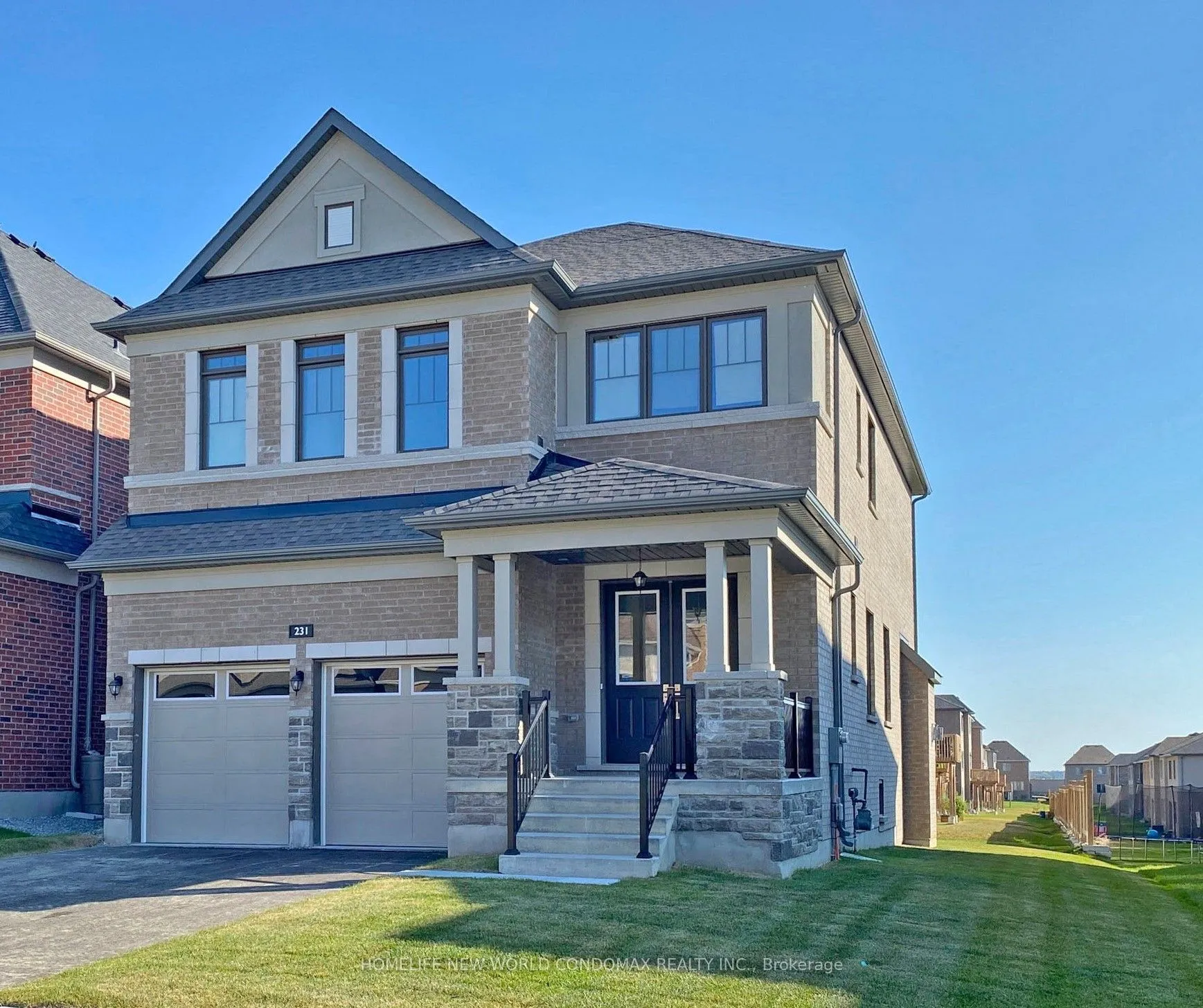 231 Sikura Circle, ON L4G 3Y8