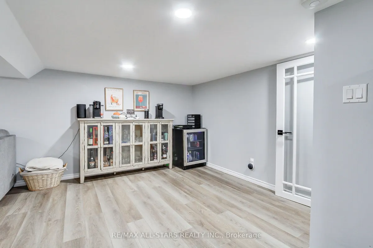 104 Marietta Street, ON L9P 1J5