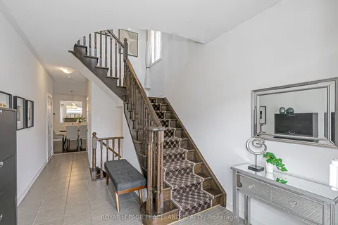 10 Pavlova Crescent, ON L4E 0V9