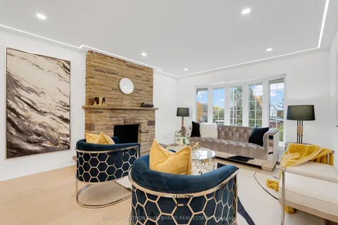 14 Henderson Avenue, ON L3T 2K3